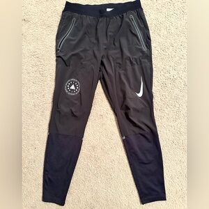 Nike Dri-Fit size medium jogger